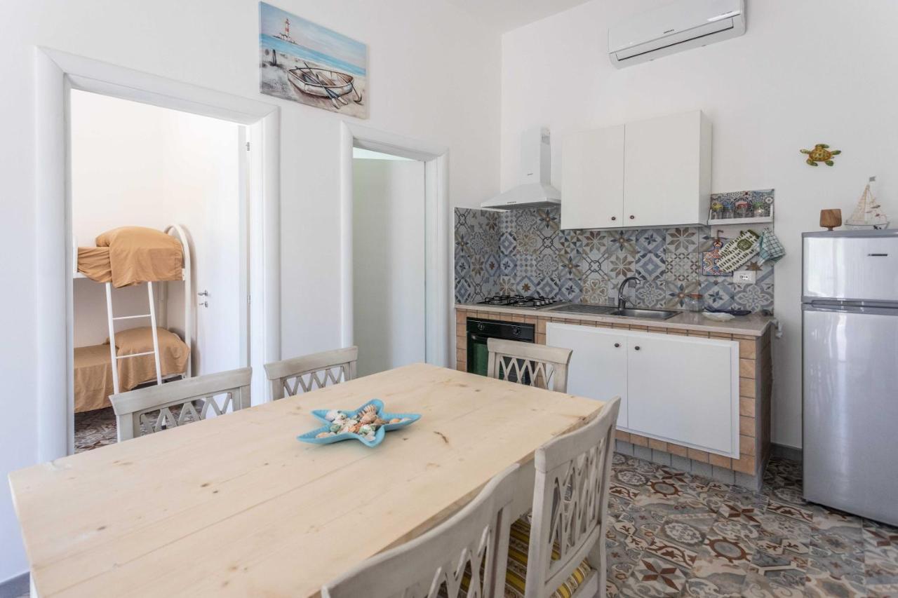 Villetta Andrea a due passi dalla sabbia Torre San Giovanni Ugento Esterno foto