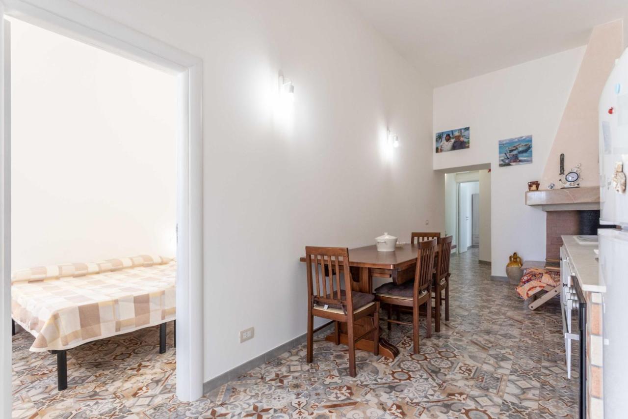 Villetta Andrea a due passi dalla sabbia Torre San Giovanni Ugento Esterno foto